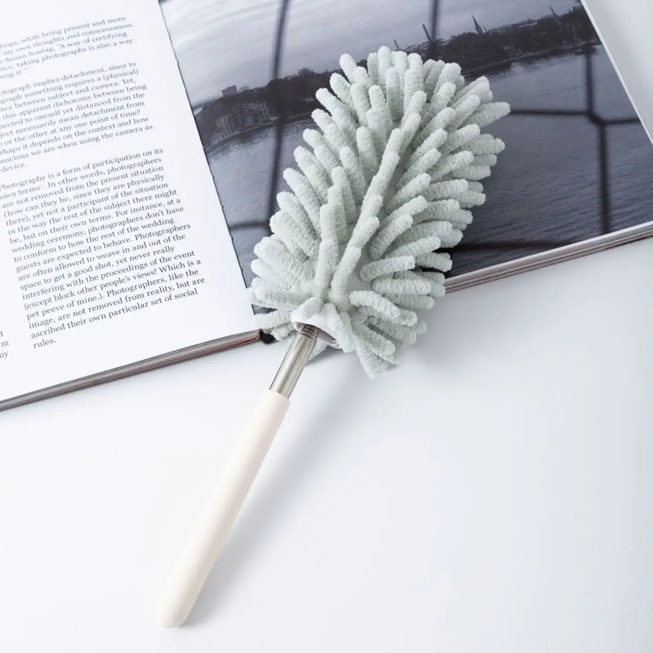 Maliben | Dustella Telescopic Duster | Extendable Up To 80 Cm | Microfiber Chenille & Stainless Steel Handle – For Ceiling, Furniture & Corners