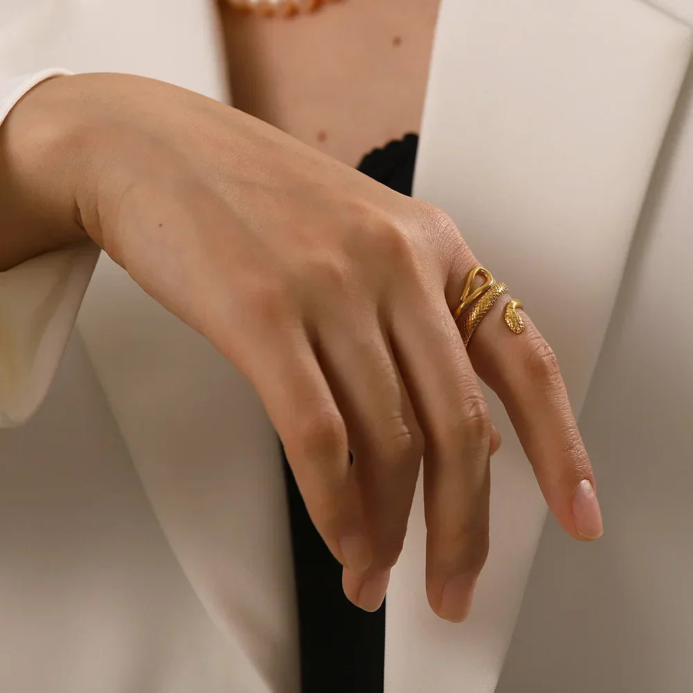 Maliben | Adjustable Spiraling Snake Ring