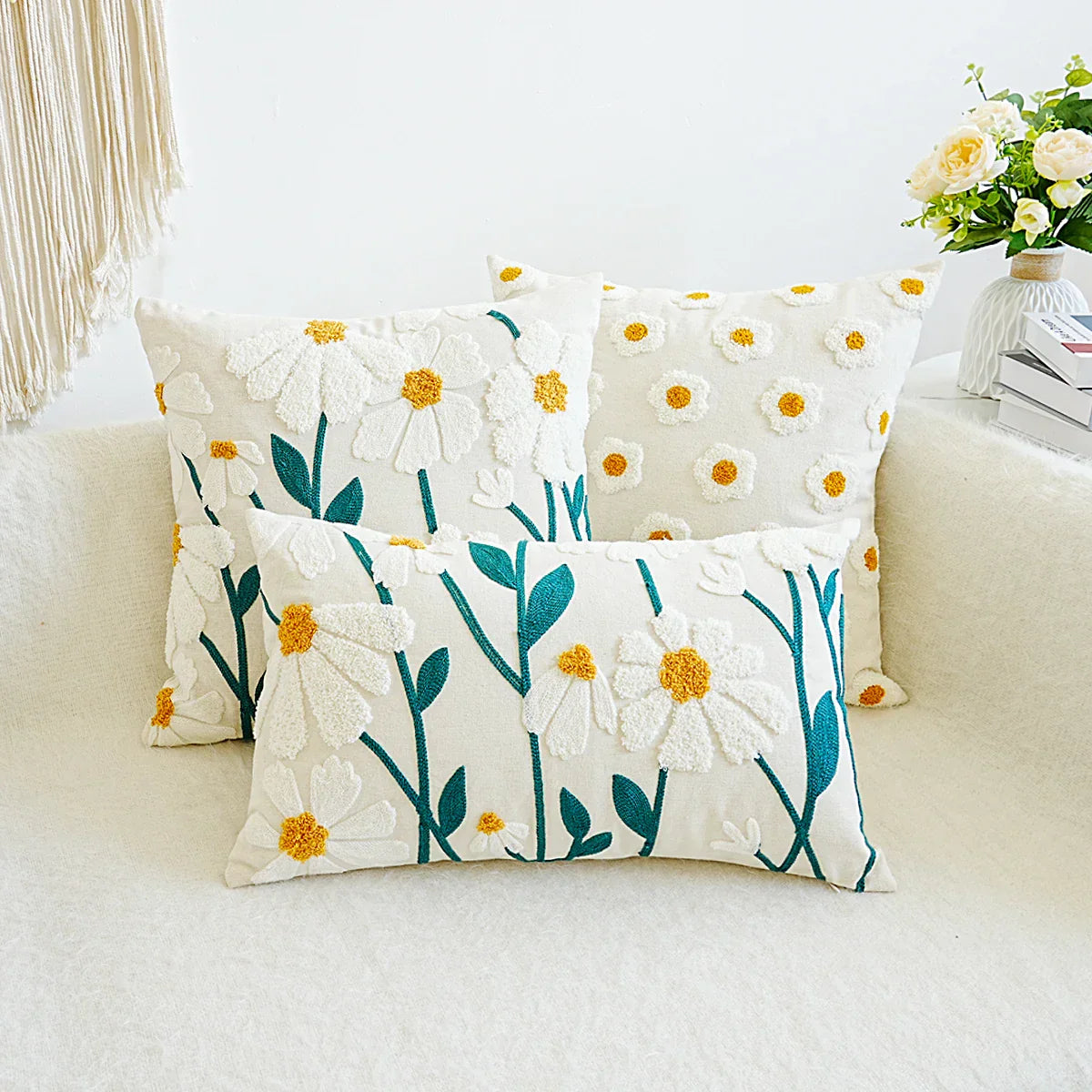Maliben | Cushion With Embroidered Daisies For Sofa And Living Room Without Filling