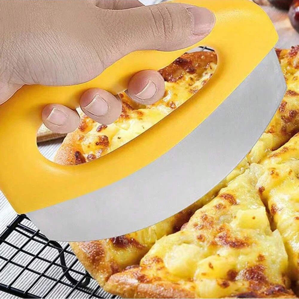 Maliben | Slicetta Pizza Cutter Made Of Stainless Steel With Protective Cap | Round Knife For Precise Cutting Of Pizza, Herbs, Cheese & Dough | Ergonomic & Dishwasher Safe
