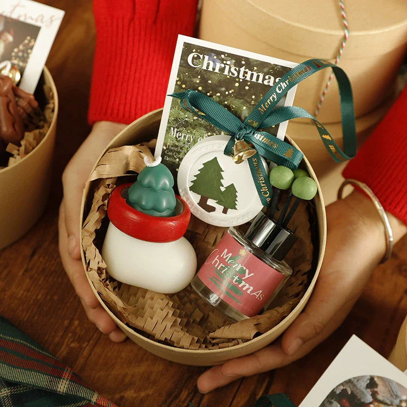 Premium Scented Christmas Tree Candle Gift Set