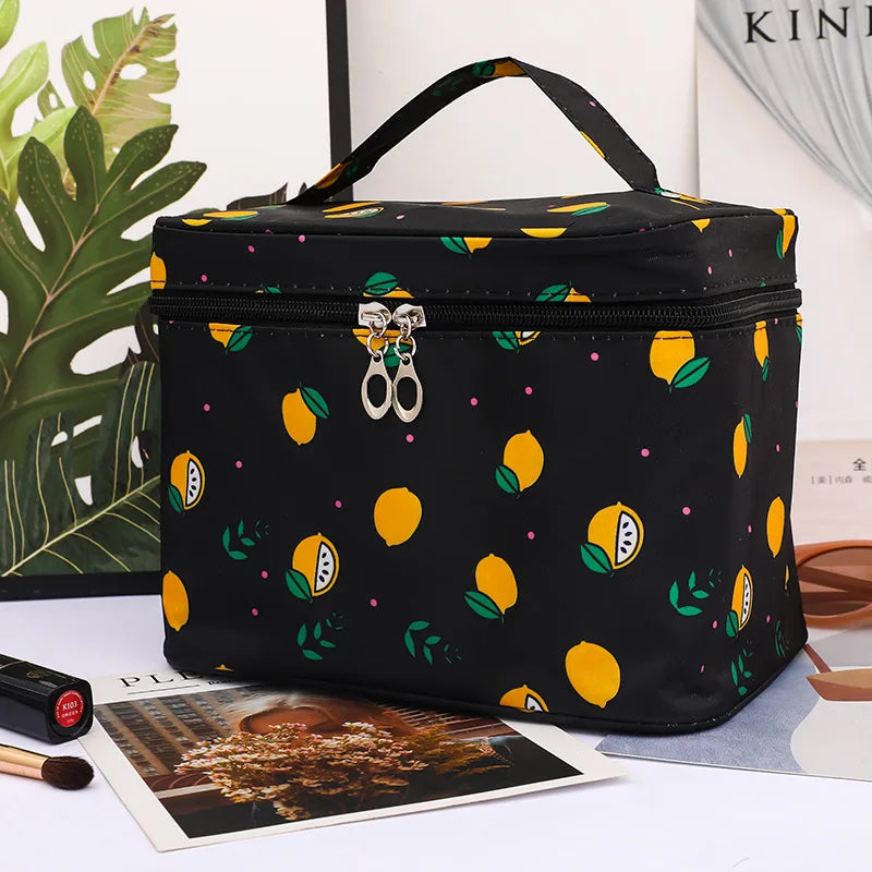 Maliben | Cosmetic Bag Wildaura | Large Capacity | Waterproof & Stylish | Animal Print