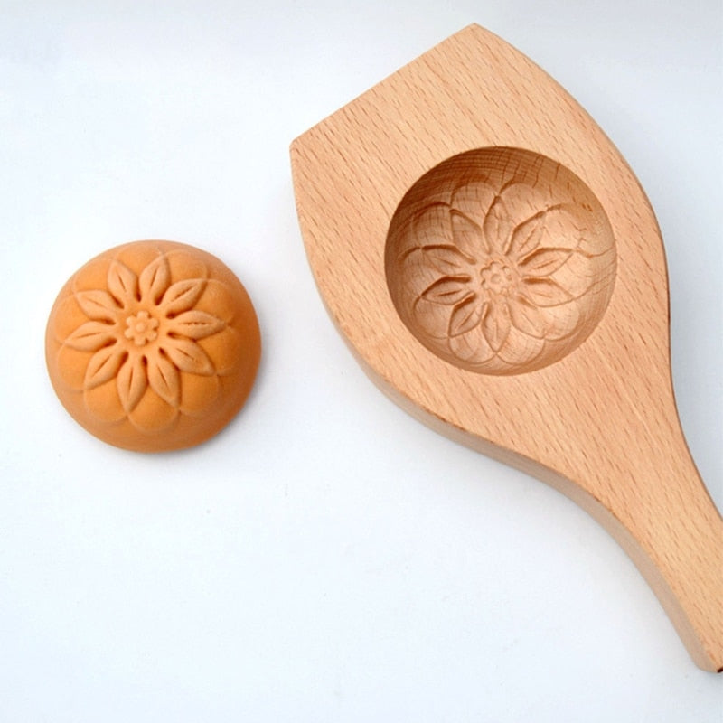 Maliben | Wooden Moon Dumpling Maker Mold