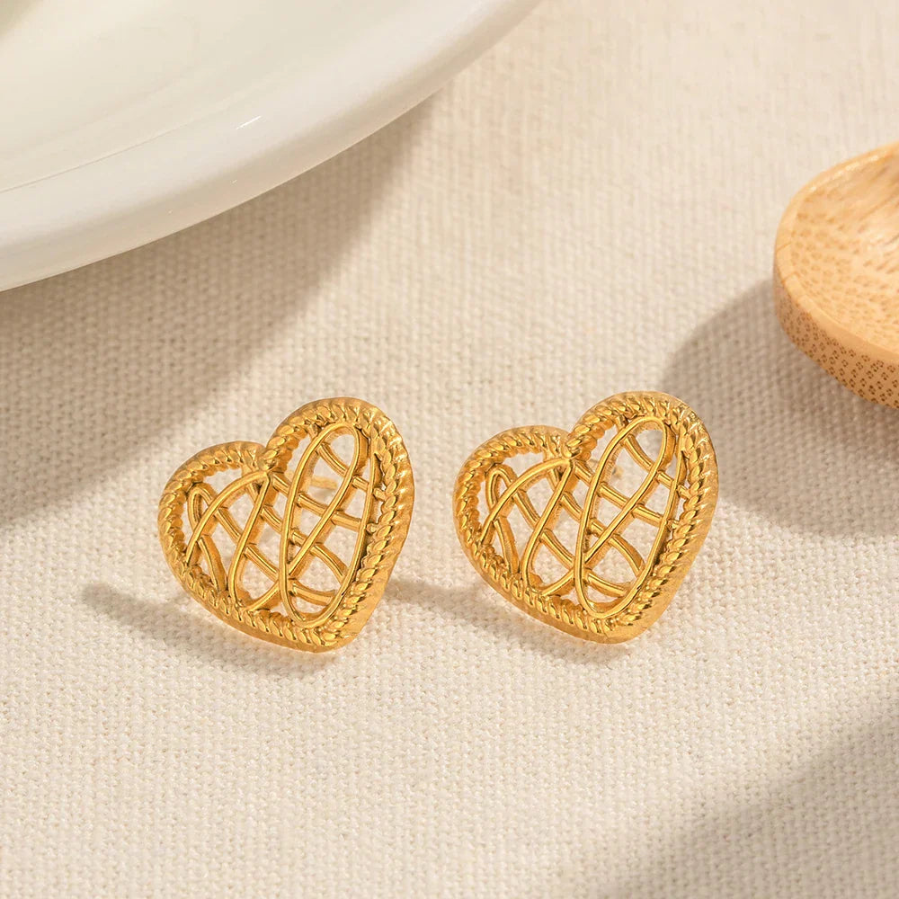Maliben | 18k Open Heart Mesh Earrings