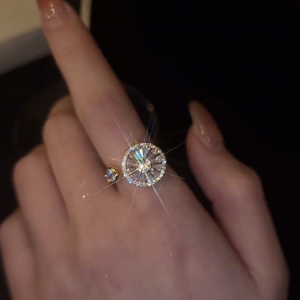 Maliben | Blooming Flower Rotating Ring