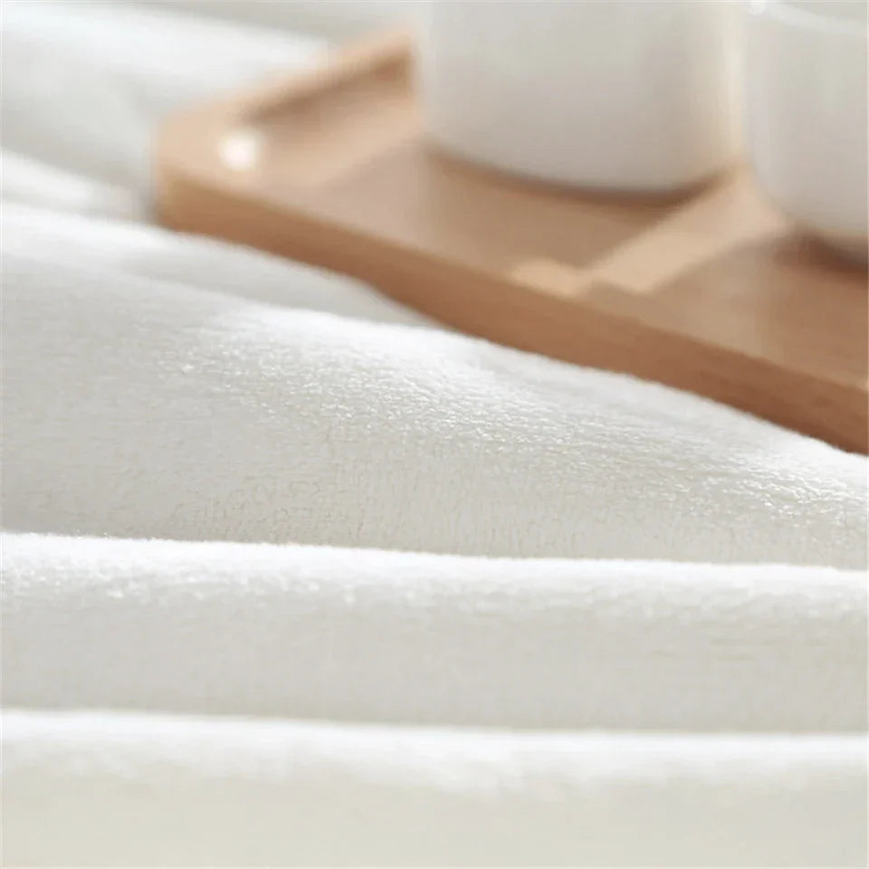 Maliben | Capyloom Cozy Blanket | Fluffy Capybara Cozy Blanket | Soft Flannel Fleece Throw Blanket | Sofa & Bed Cover In 3 Sizes