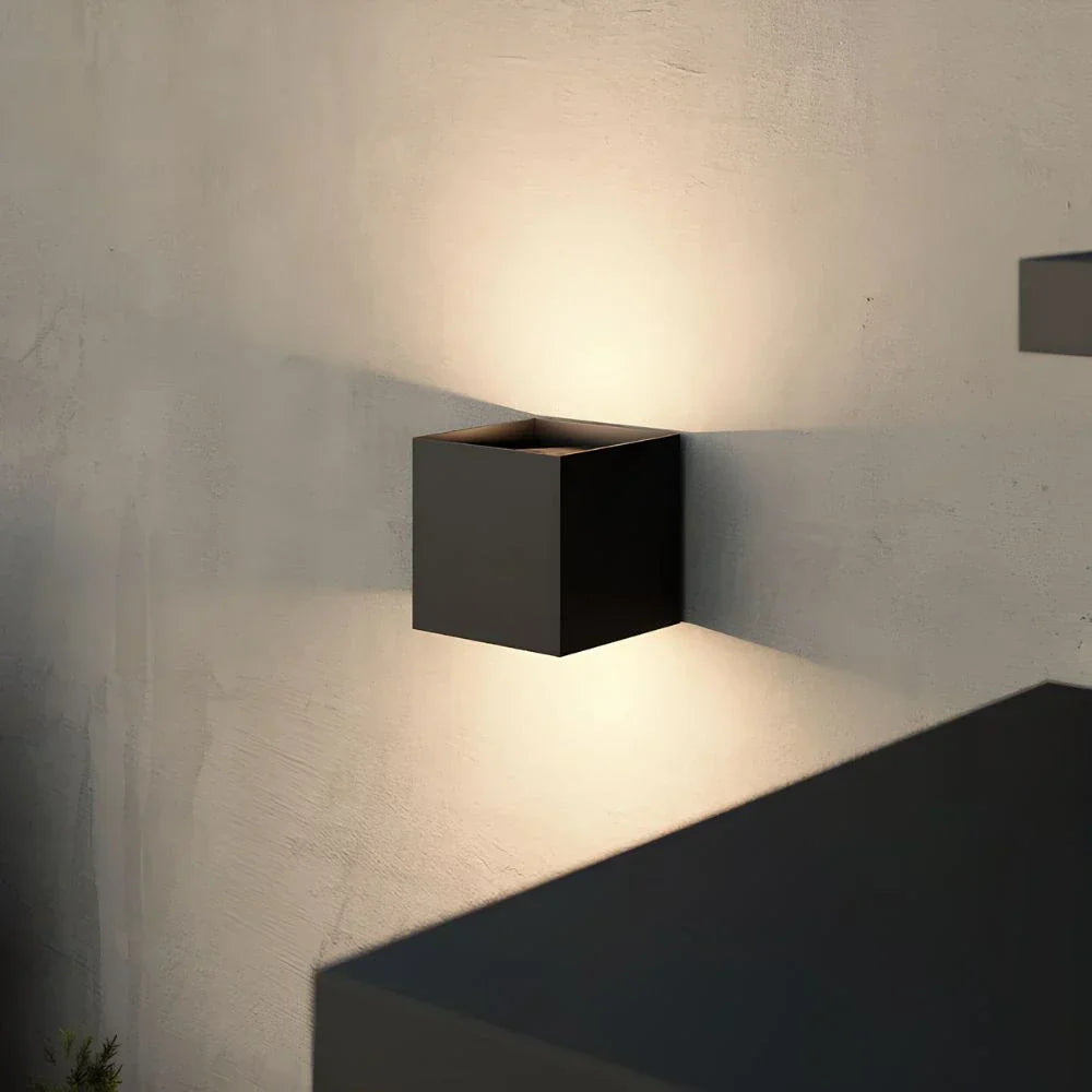 Maliben | Adjustable Wall Light