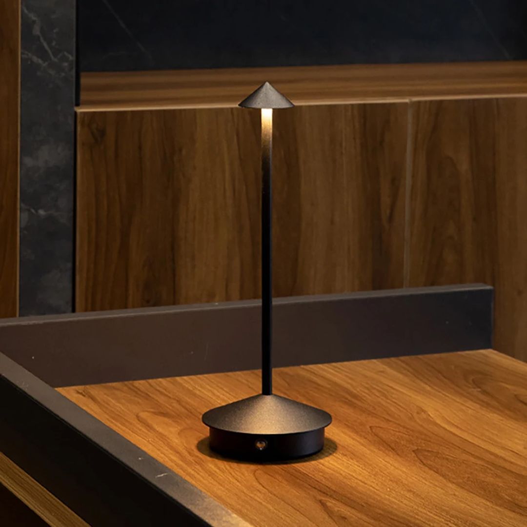 Maliben | Eindhoven Robyn Arrow Led Table Lamp