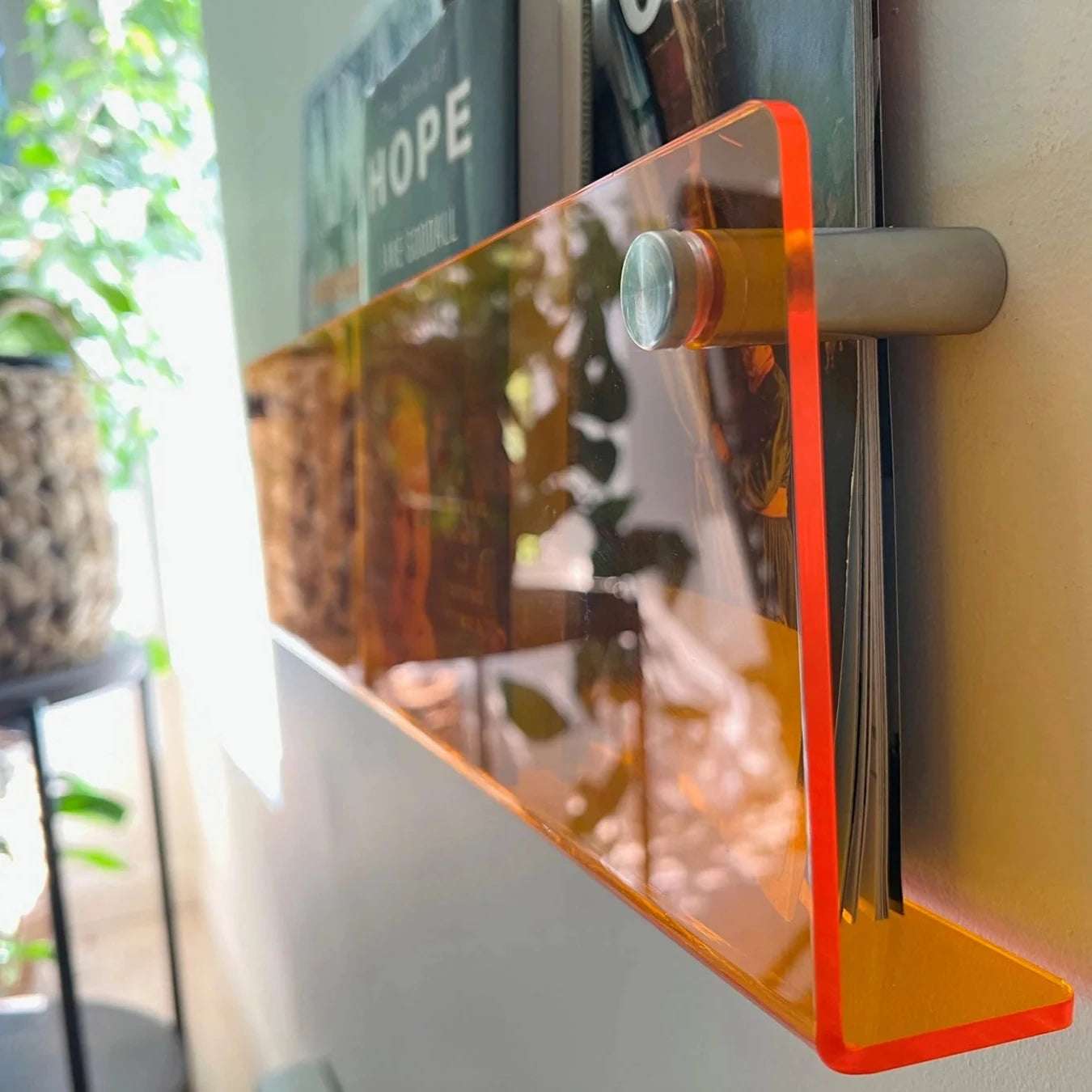 Maliben | Acrylic Wall-Mounted Floating Magazine Rack