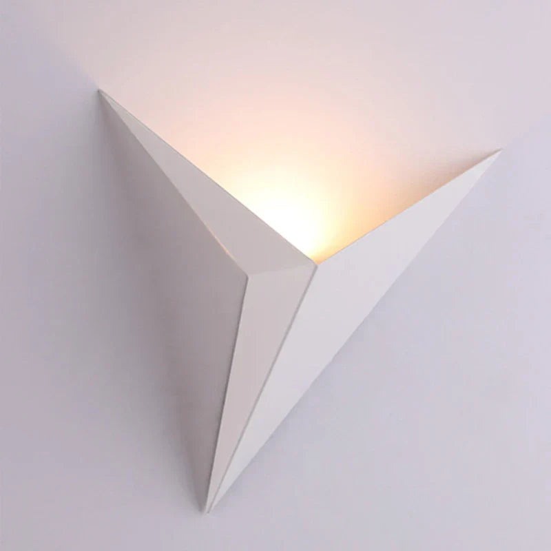 Maliben | Trigon Wall Light