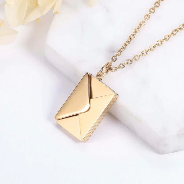 Maliben | Love Chain - Loving Letter Necklace For Your Loved One