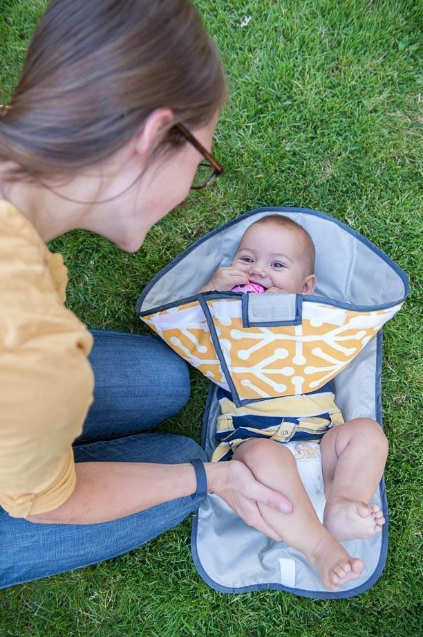 Maliben | 3-In-1 Clean Hands Changing Pad