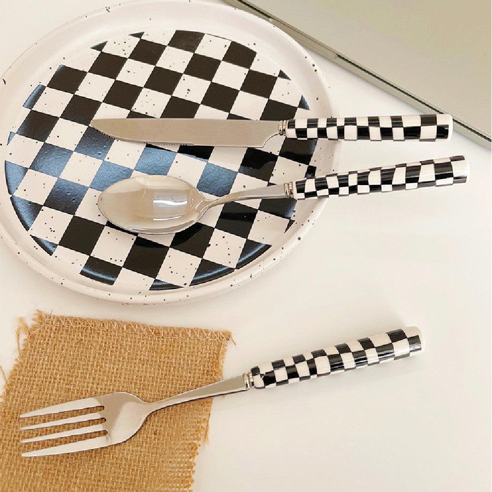 Maliben | RetroChef – Stylish stainless steel cutlery with checkerboard pattern