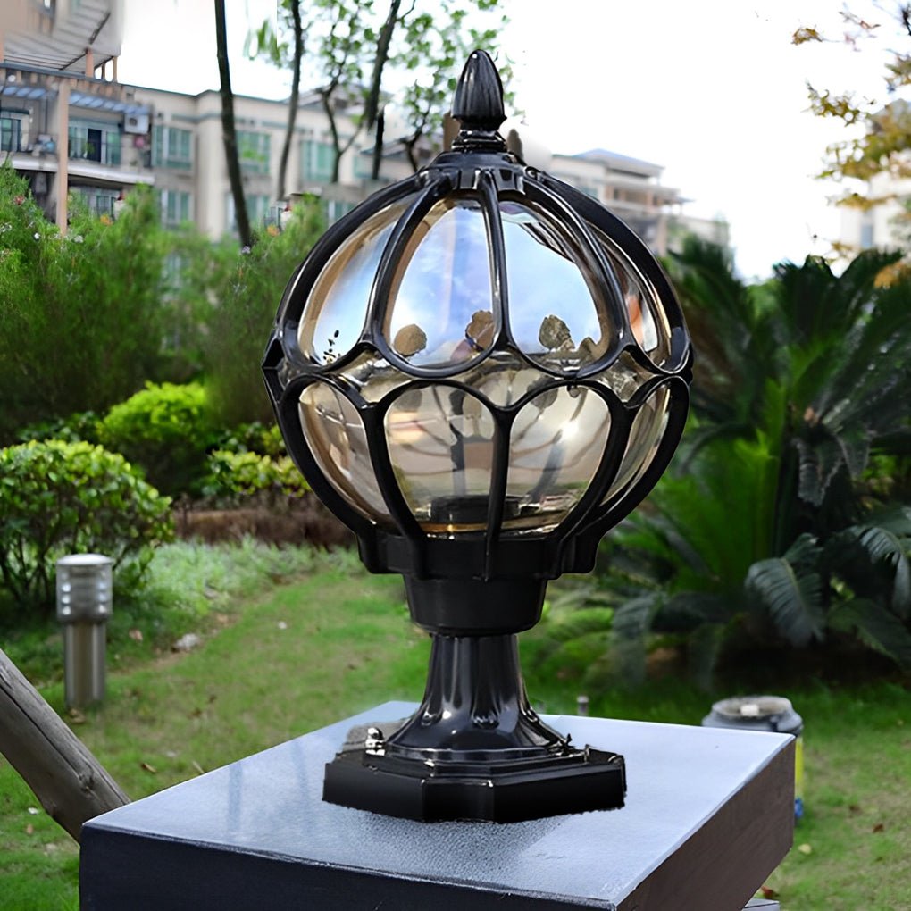 Maliben | Classic Garden Lamp On Pole With Glass Shade