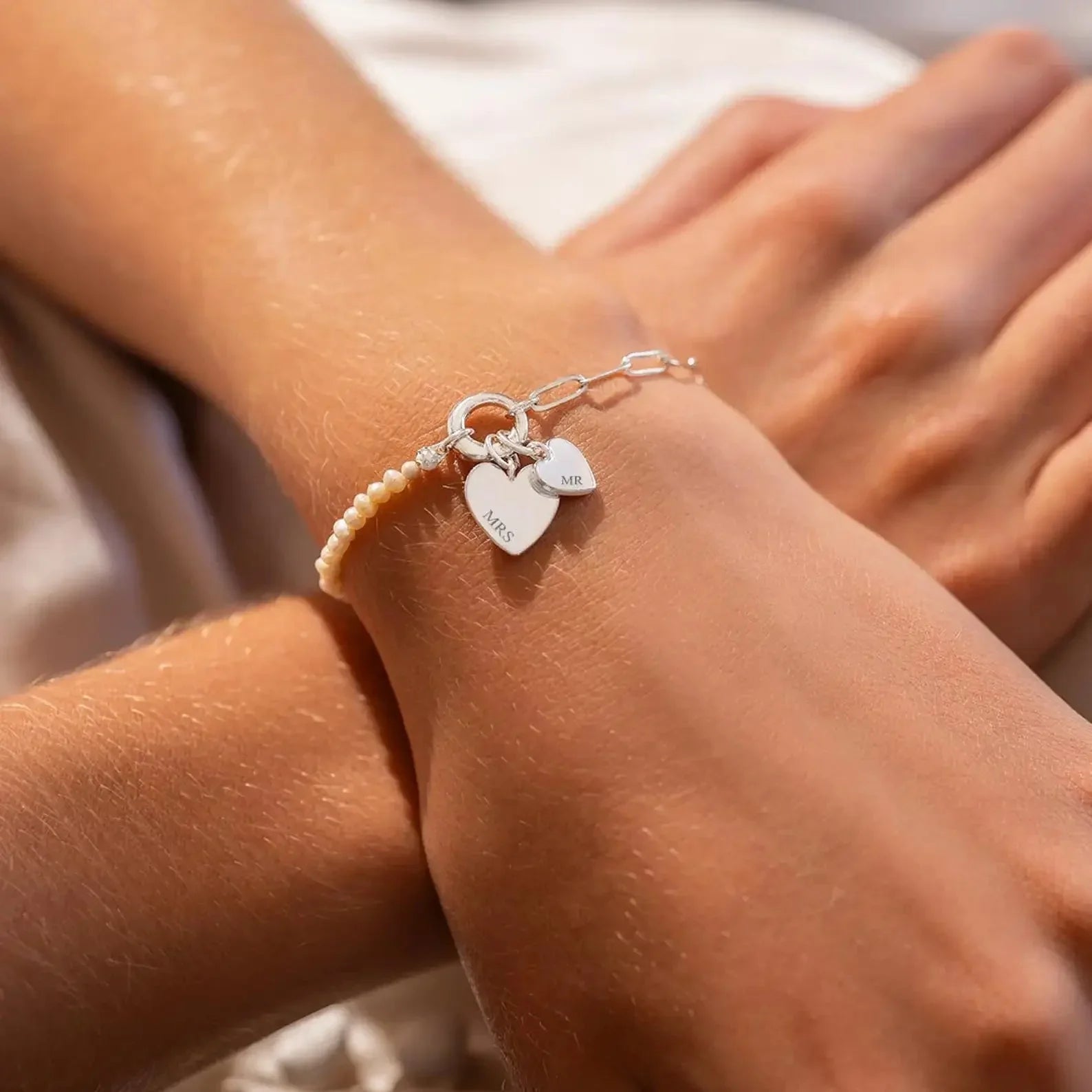 Maliben | Dainty Personalized Double Heart Pearl Paperclip Chain Bracelet