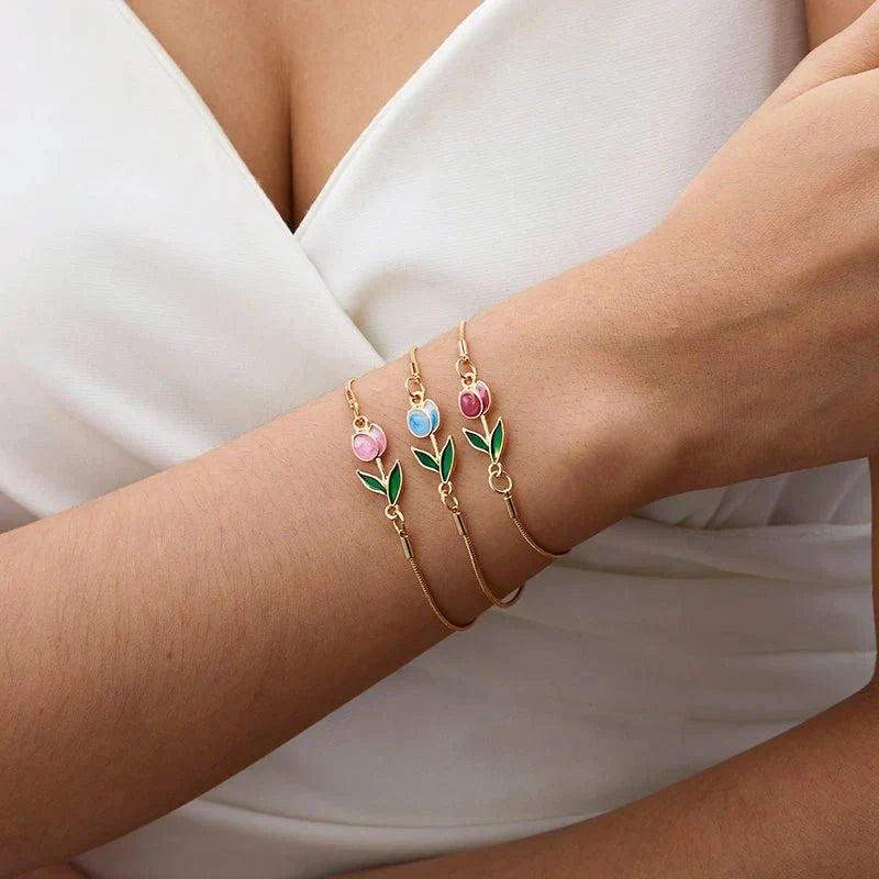 Maliben | Feminine Floral Tulip Bracelet And Necklace Set