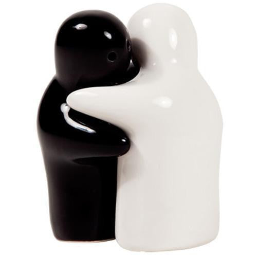 Maliben Embracing salt and pepper mills