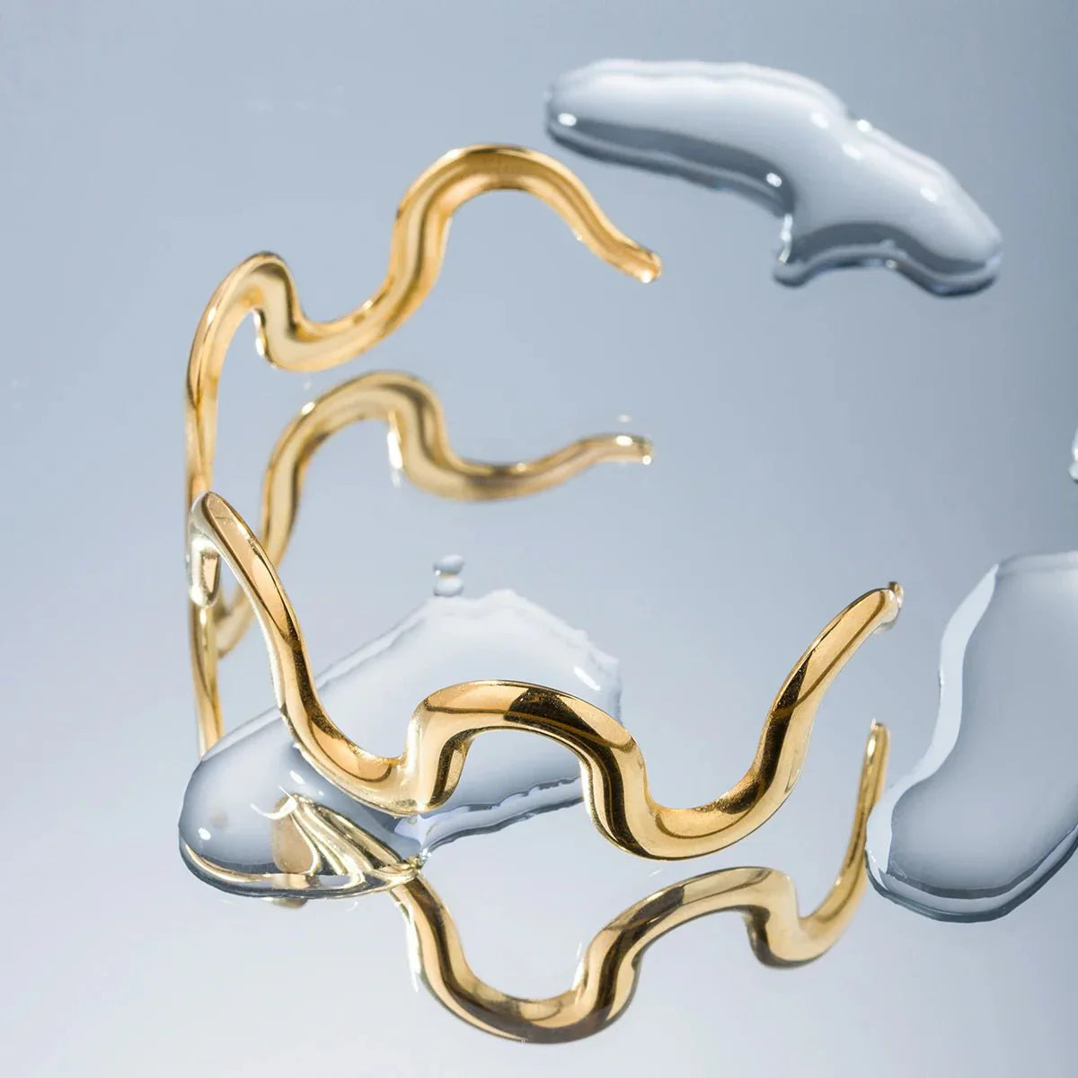 Maliben | Gold Wavy Statement Bracelet And Necklace