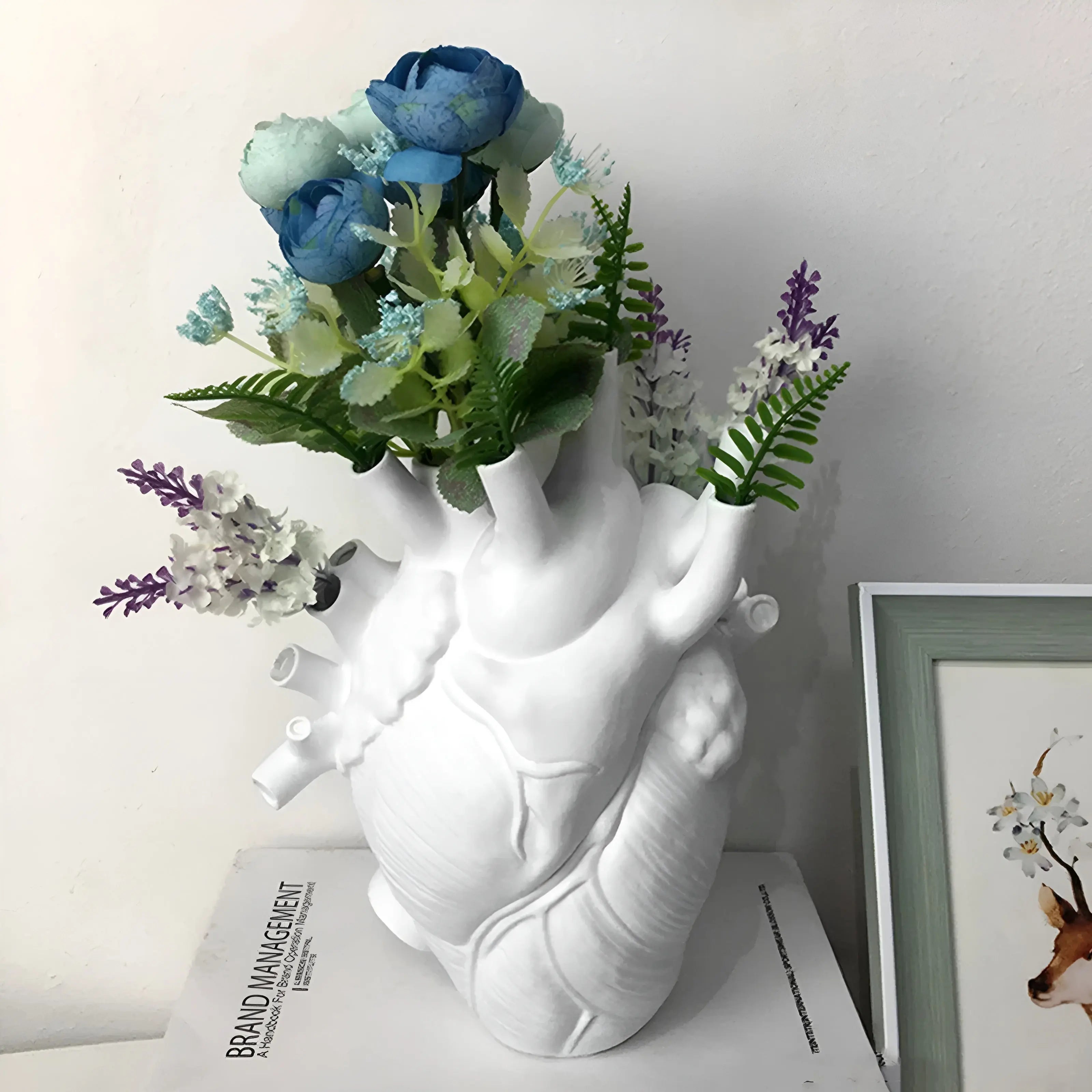 Maliben | Heart Vase Amoura | Greek-Inspired Design | High-Quality Synthetic ResIn | Available in Many Colors