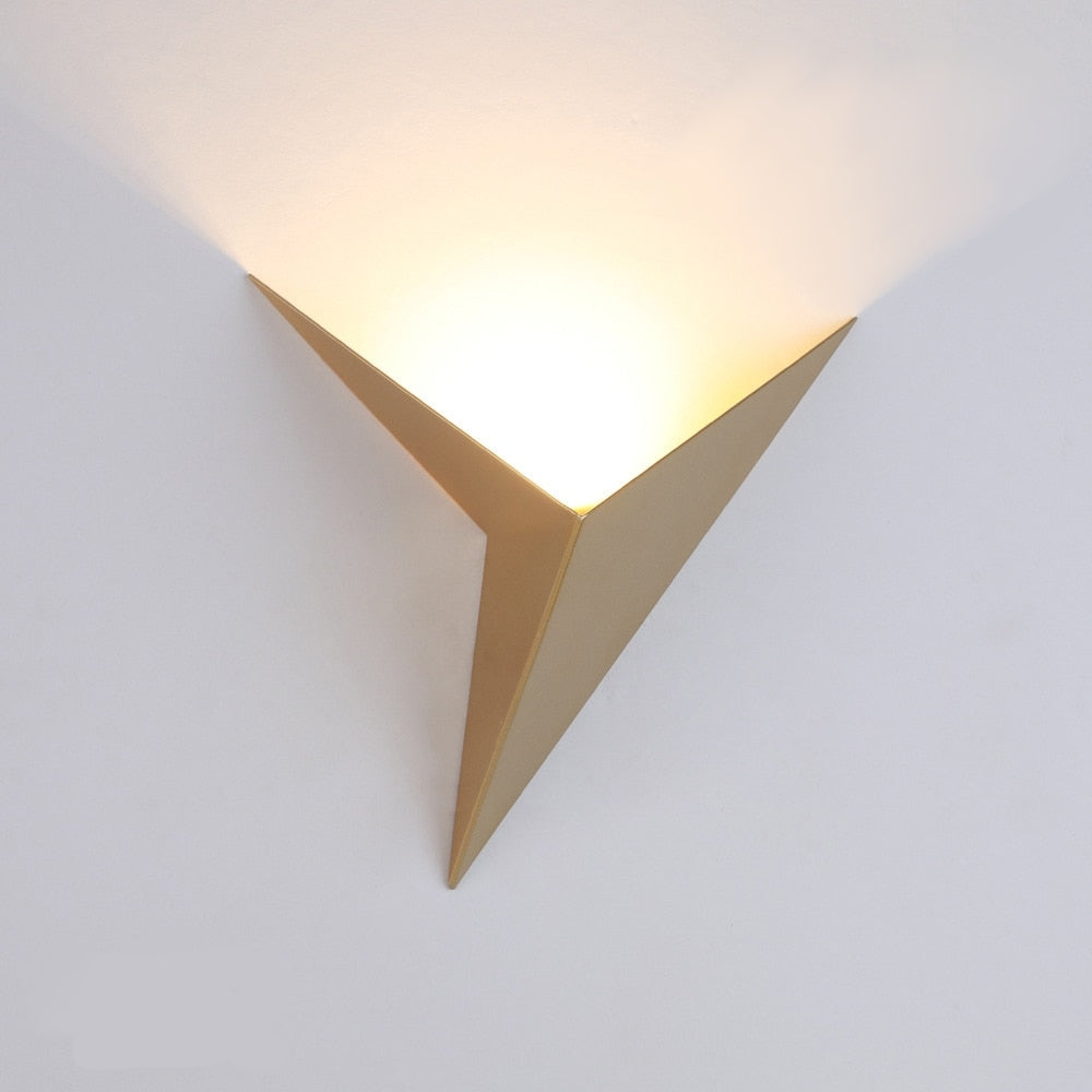 Maliben | Trigon Wall Light