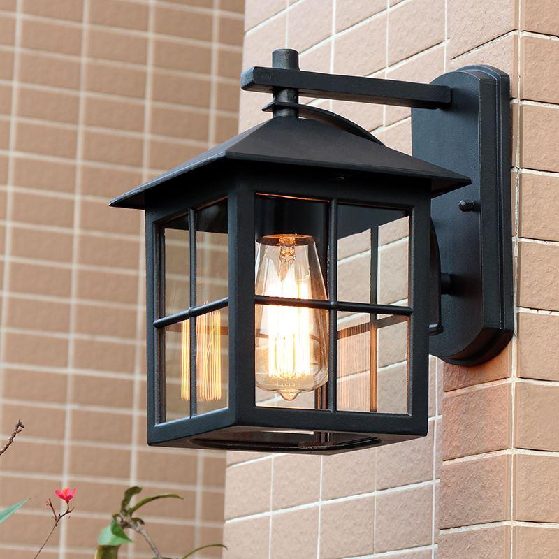 Maliben | Classic Outdoor Wall Lamp