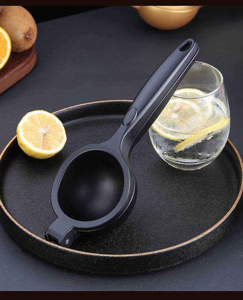 Maliben | Minimalist Lemon Squeezer