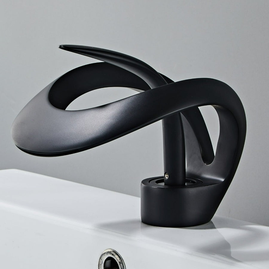 Maliben | Modern curved bathroom faucet
