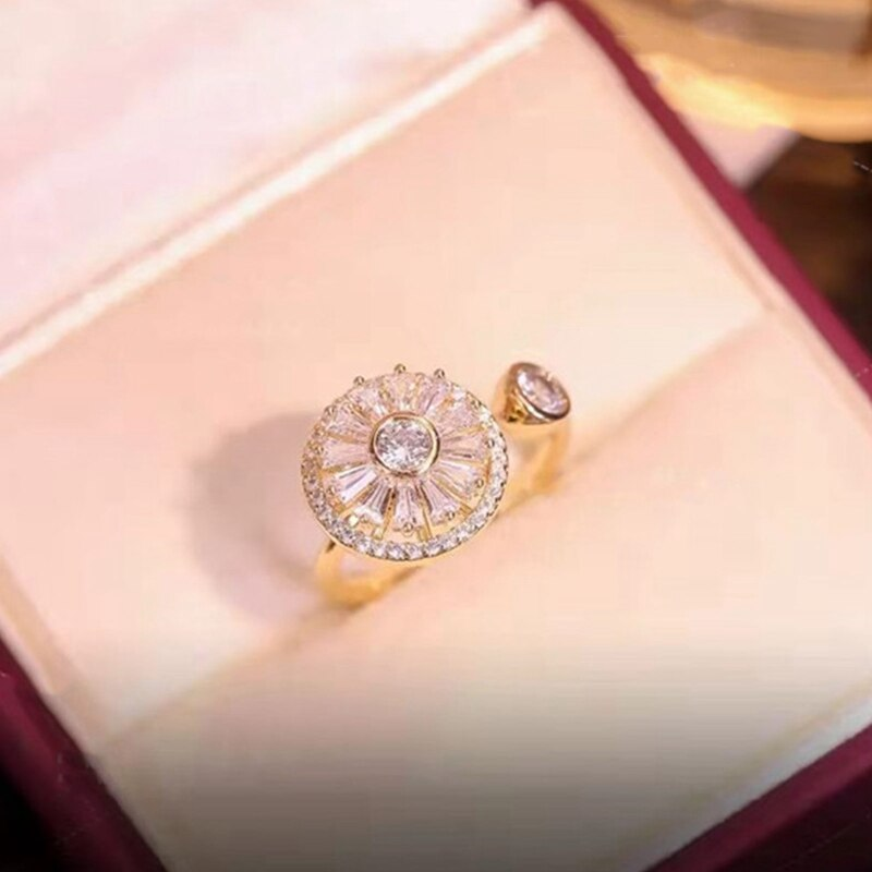 Maliben | Blooming Flower Rotating Ring