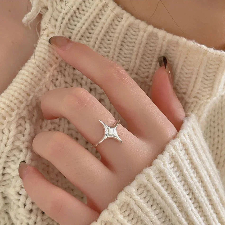 Maliben | Resizable North Star Rings