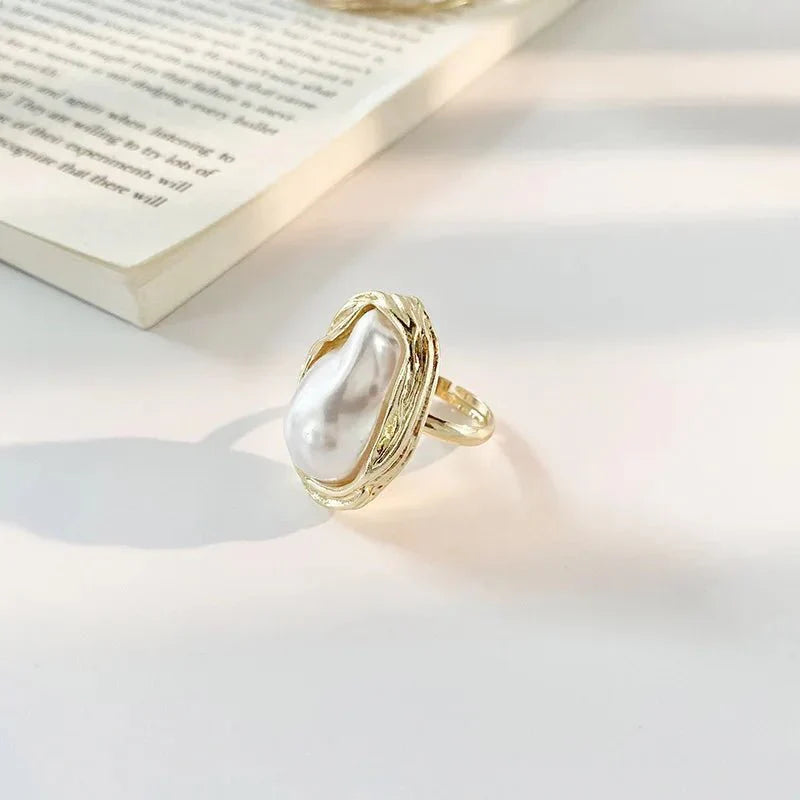 Maliben | Statement Gold Accented Pearl Ring