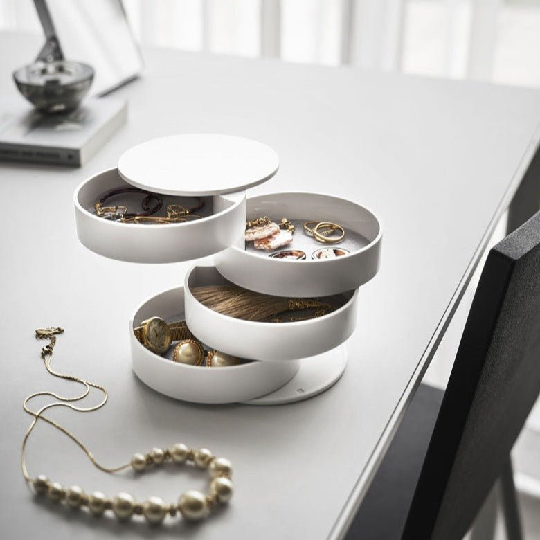 Maliben | Twist Around Jewelry Organizer