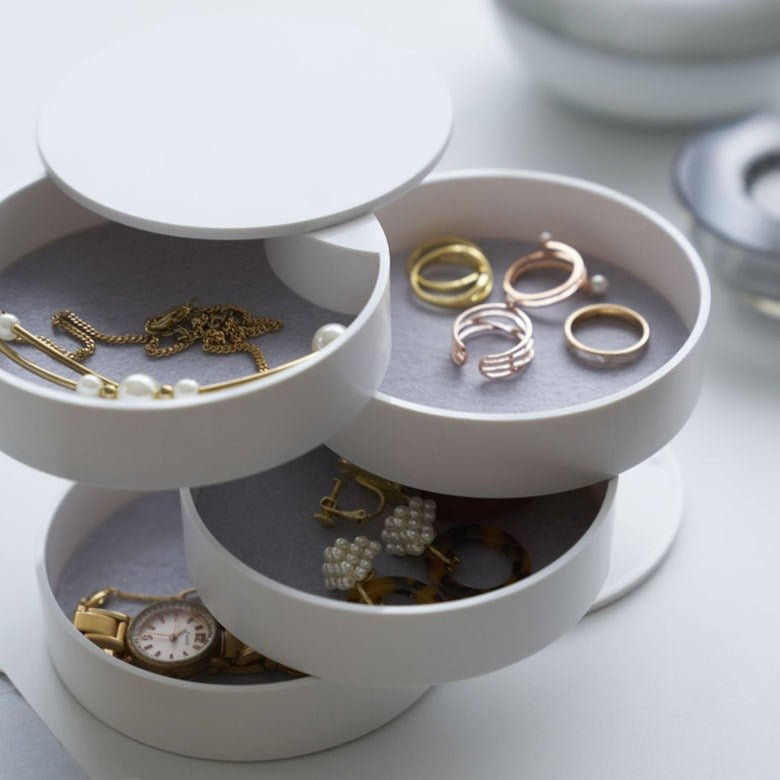 Maliben | Twist Around Jewelry Organizer
