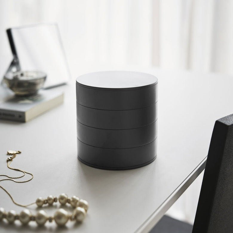 Maliben | Twist Around Jewelry Organizer