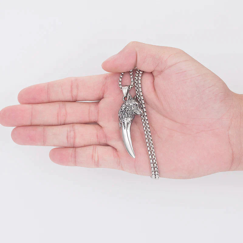 Maliben | Wolf's Head Necklace Made Of Titanium Steel