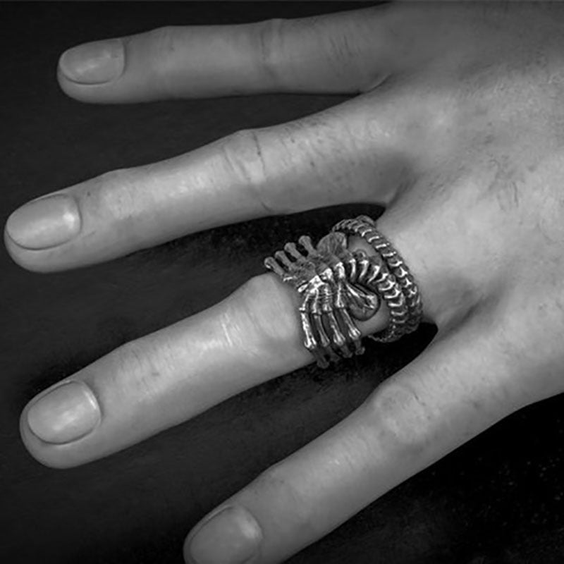 Maliben | Alien-Facehugger-Ring