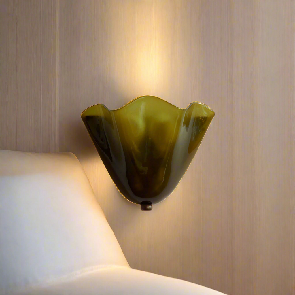 Maliben | Retro Wall Lamp Of Colored Glass In Skirt-Shaped Shell Pattern