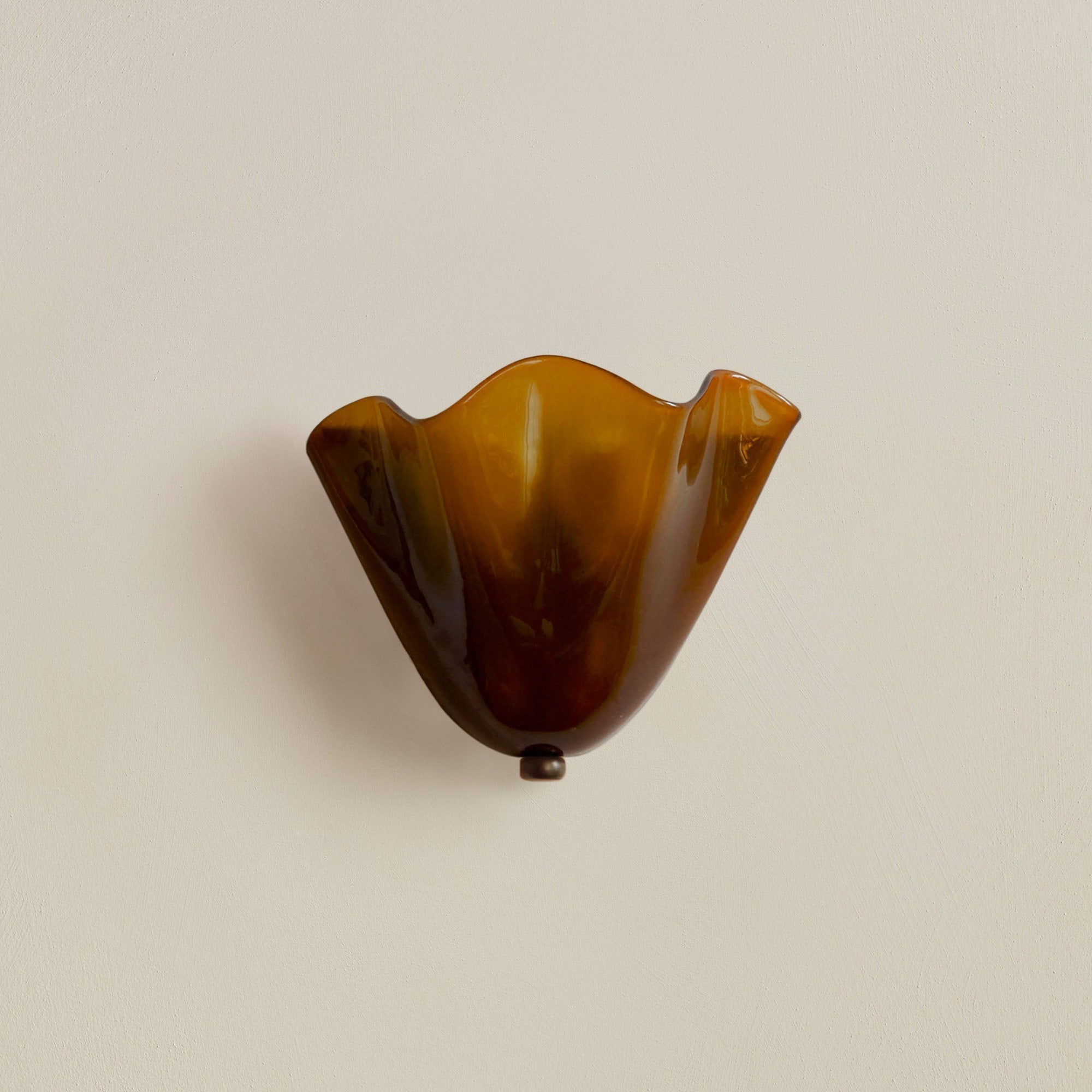 Maliben | Retro Wall Lamp Of Colored Glass In Skirt-Shaped Shell Pattern