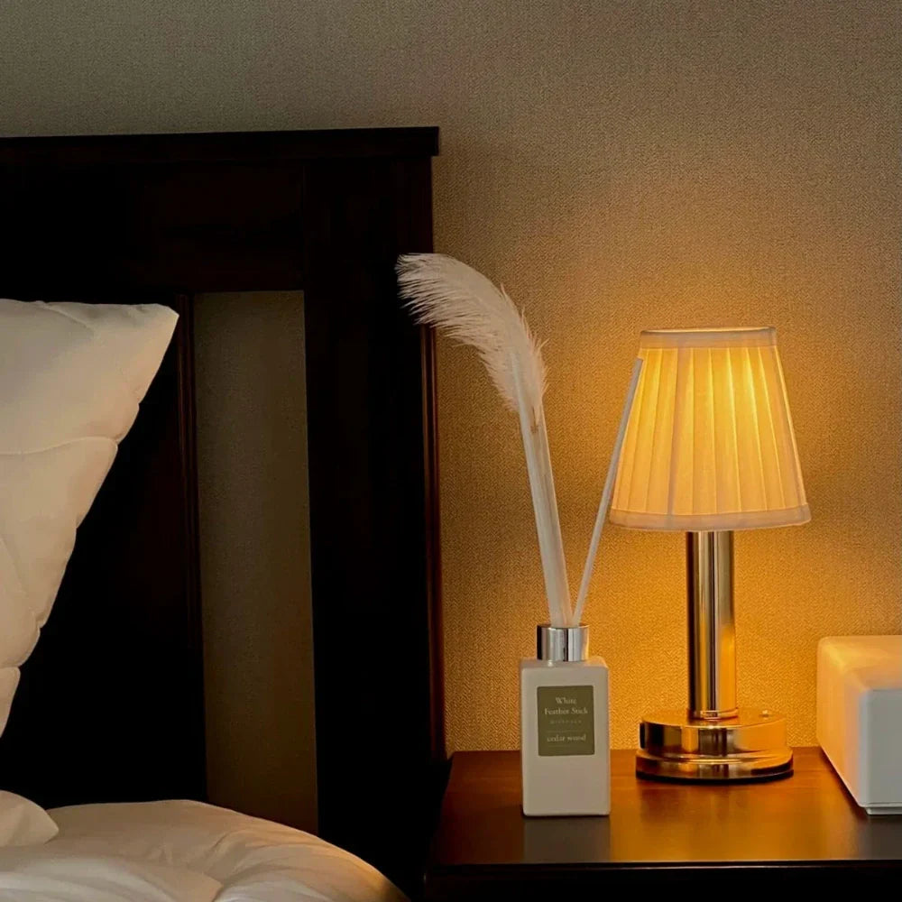 Maliben | Retro Elegance Table Lamp
