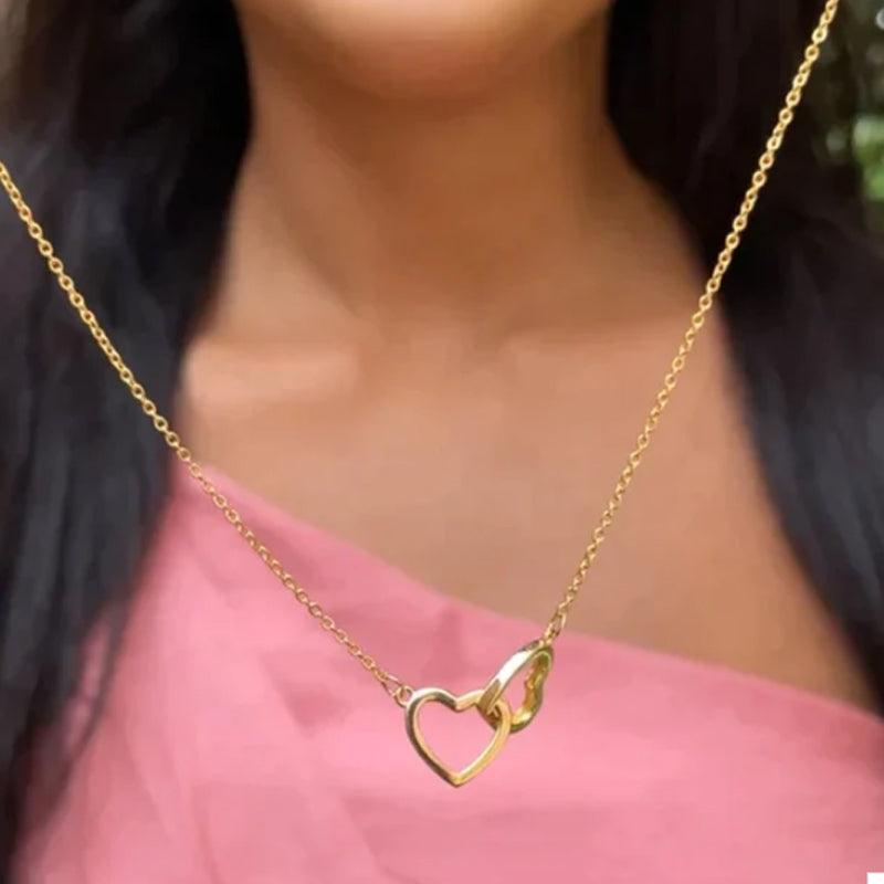 Maliben | Heart Necklace With Rotating Rose Gift Box