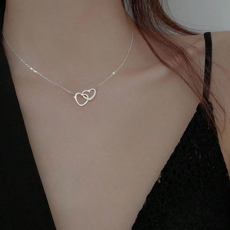 Maliben | Two Hearts Necklace With Rotating Rose Gift Box