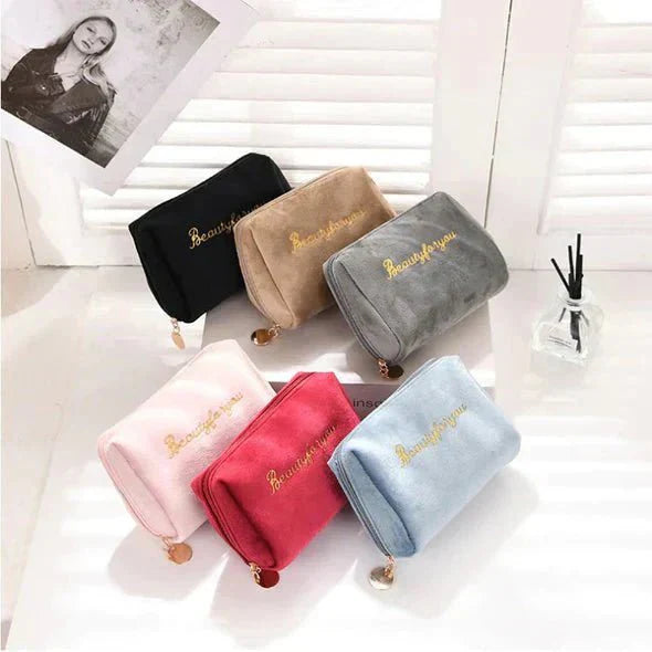 Maliben | Velvetchic - Elegance And Practicality - Chic Makeup Bag
