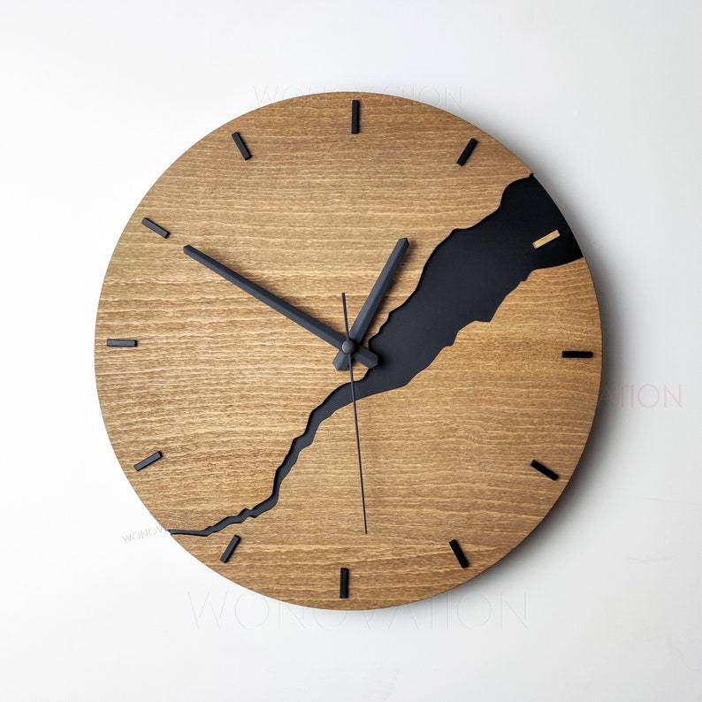 Maliben | Surrealistic Wall Clock - Artistic Time Indication In Black