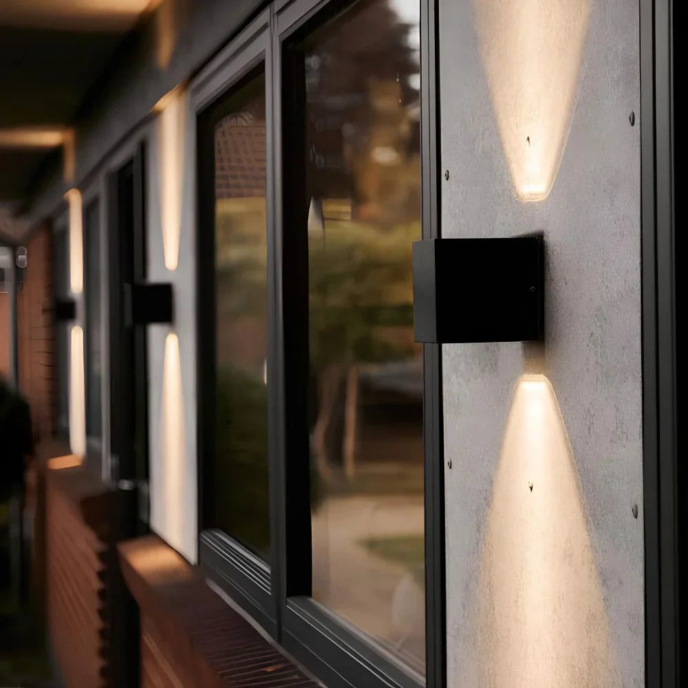 Maliben | Adjustable Wall Light