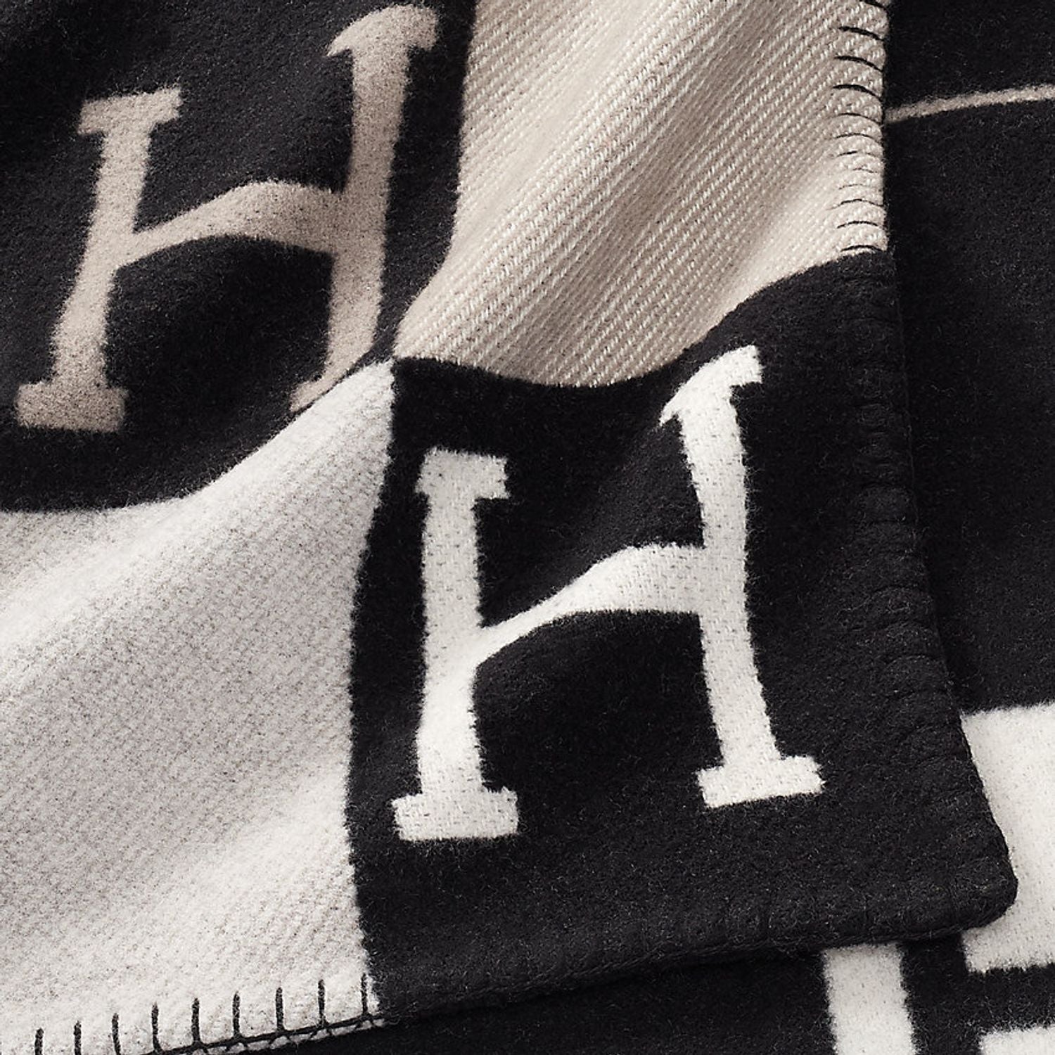 Maliben | Elegant Wool-Cashmere Blanket For Luxury Home