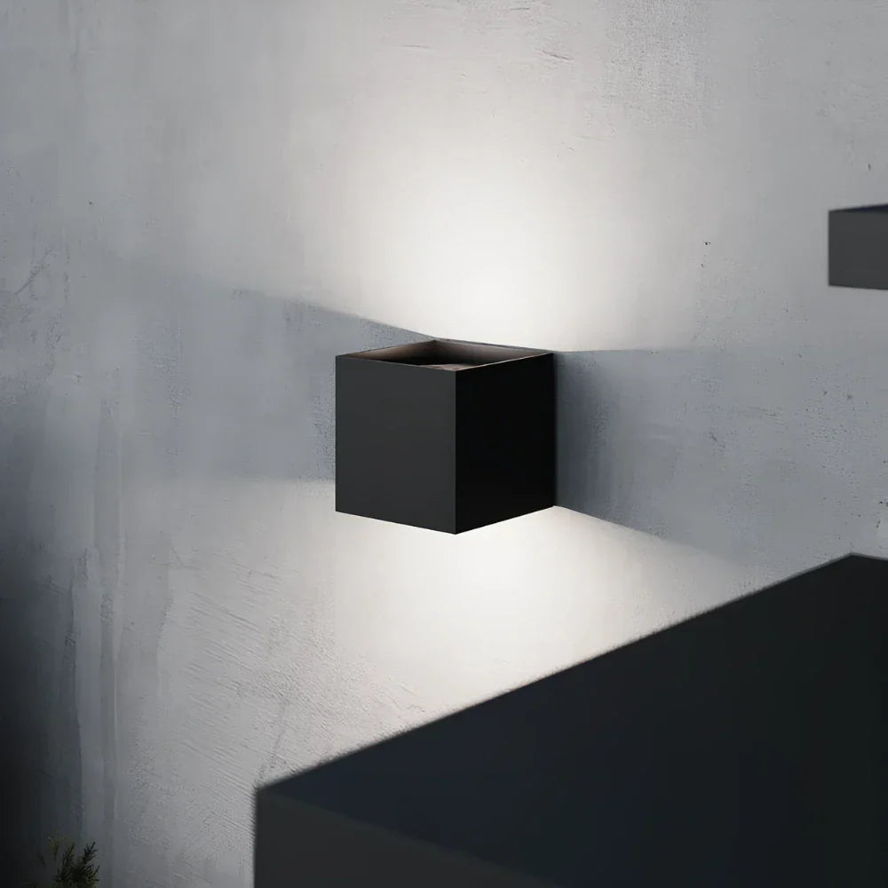 Maliben | Adjustable Wall Light