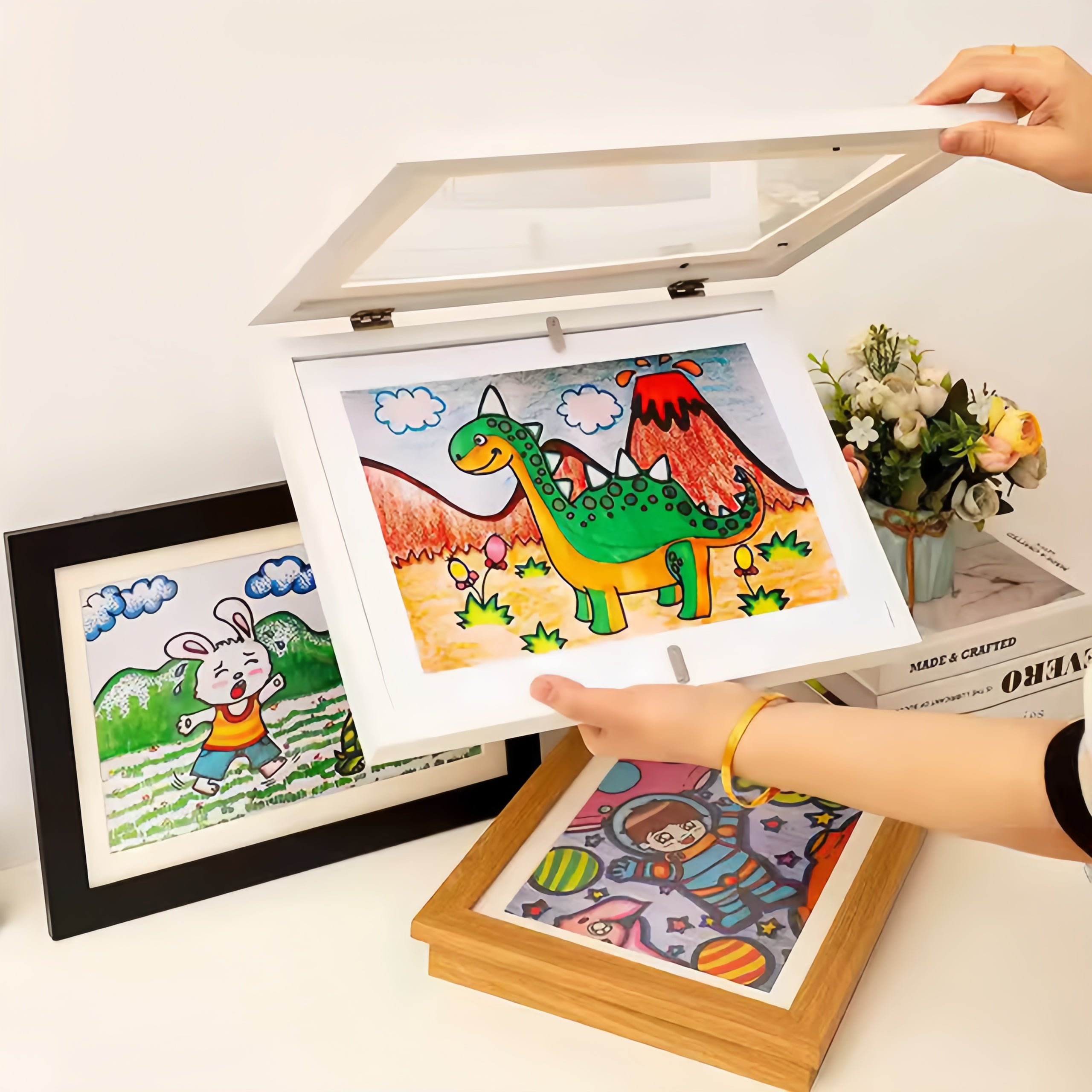 Maliben | Lightframe — Preserve Every Artwork And Feel The Love Of Your Children Anew Every Day