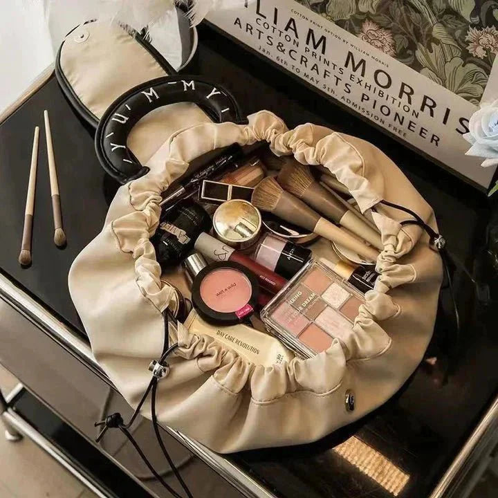 Maliben | Elegant Travel - The Essential Beauty Case - Practical And Chic