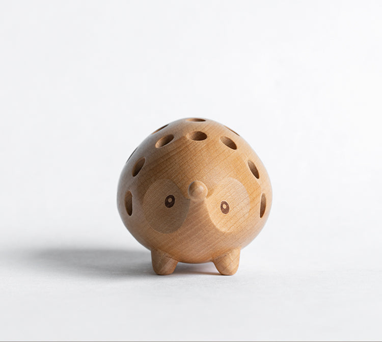 Maliben | Wood Creative Small Hedgehog Pencil Holder, Good Gift FOr Your Family or Friends