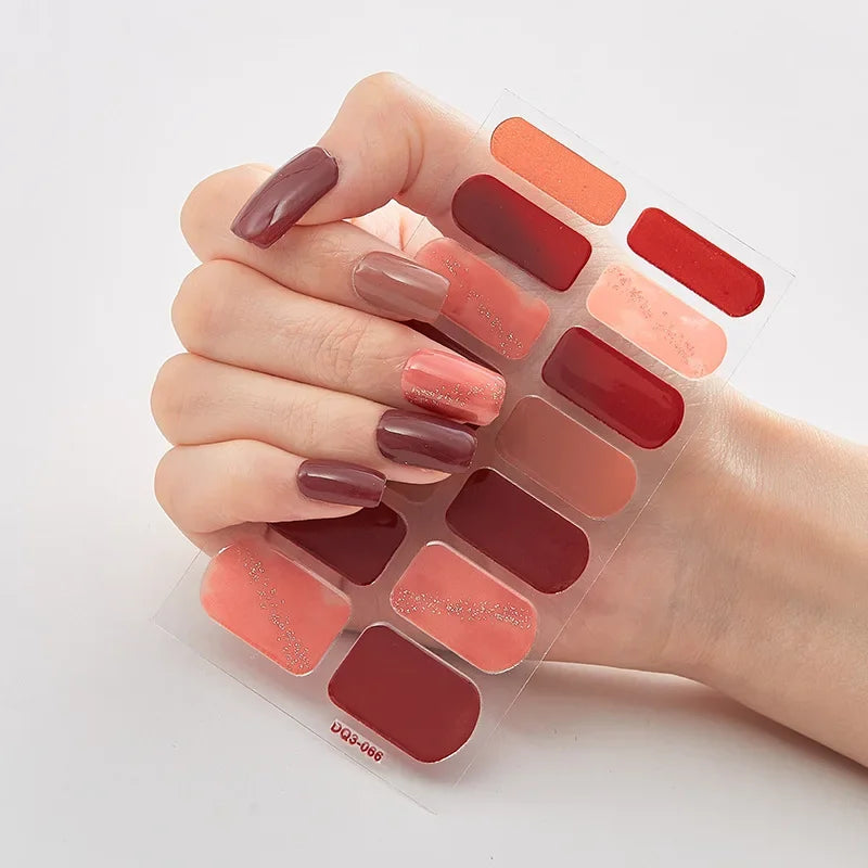 Maliben | Glitznail – Festive Christmas Nails Quick, Complete Without Salon