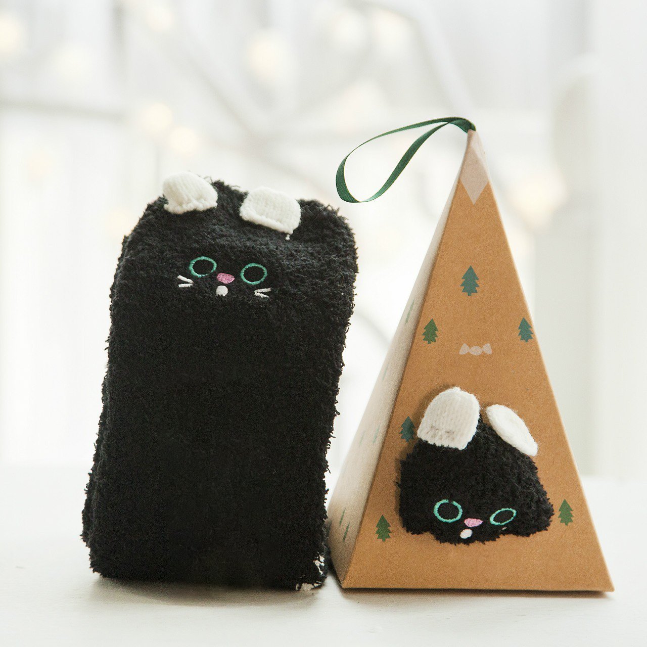 Maliben | Christmas Socks In Gift Box Design | Plush House & Cuddle Socks | Universal Size
